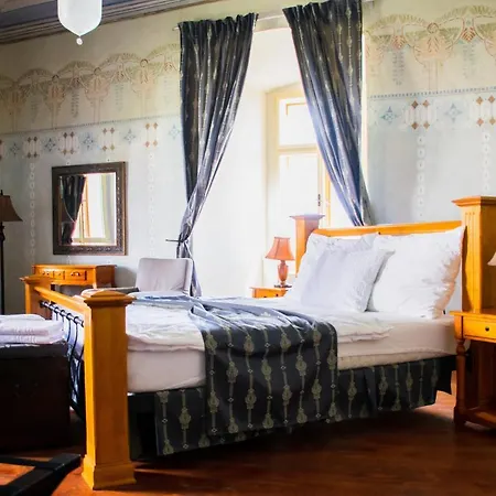 Zamek Novy Hrad Guest house *