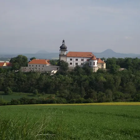 Zamek Novy Hrad *